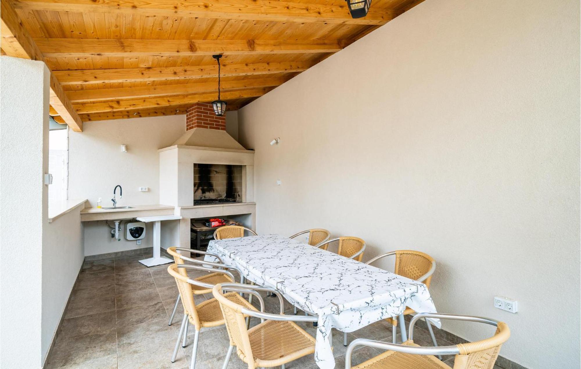Nice Apartment In Dubrovnik With Kitchen Exterior photo